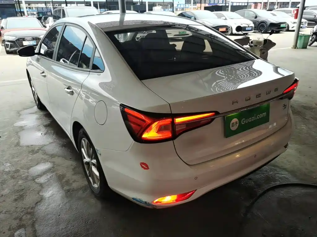 Roewe i5 — миниатюра 5