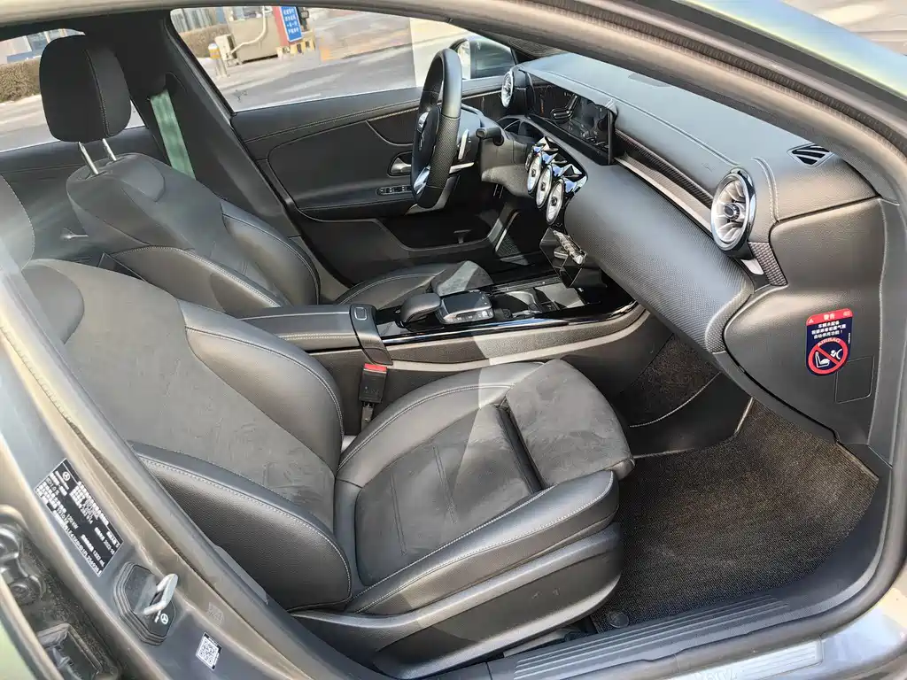 MERCEDES-BENZ A CLASS