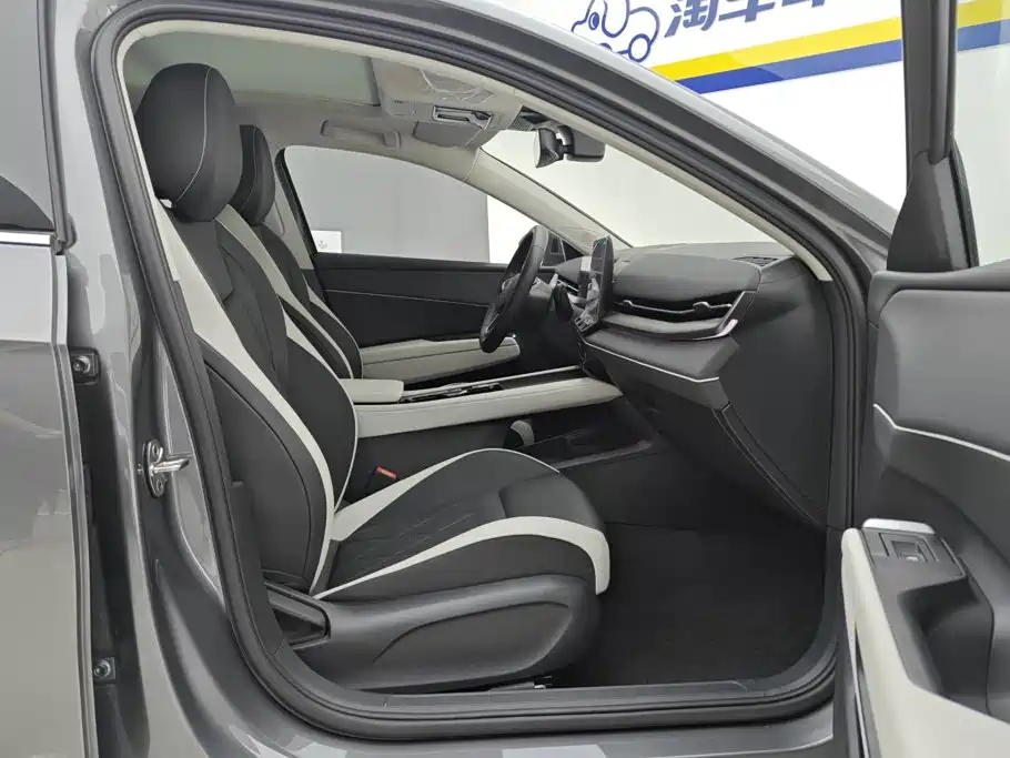 Volkswagen Sagitar — миниатюра 8