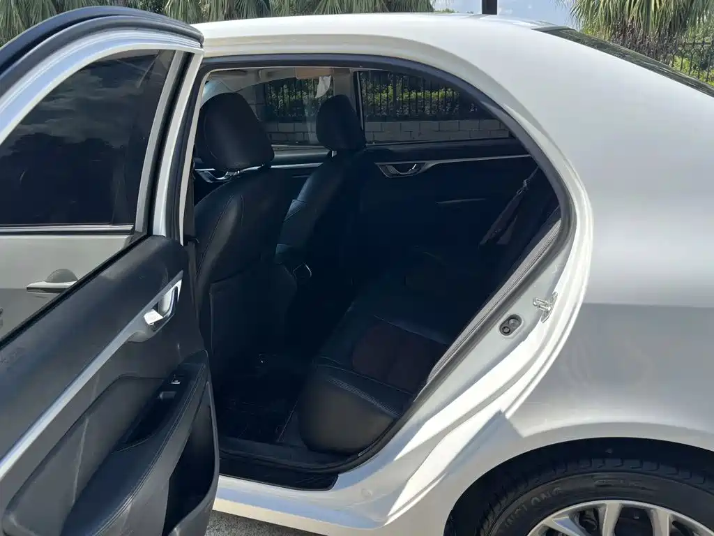 Geely Vision — миниатюра 6