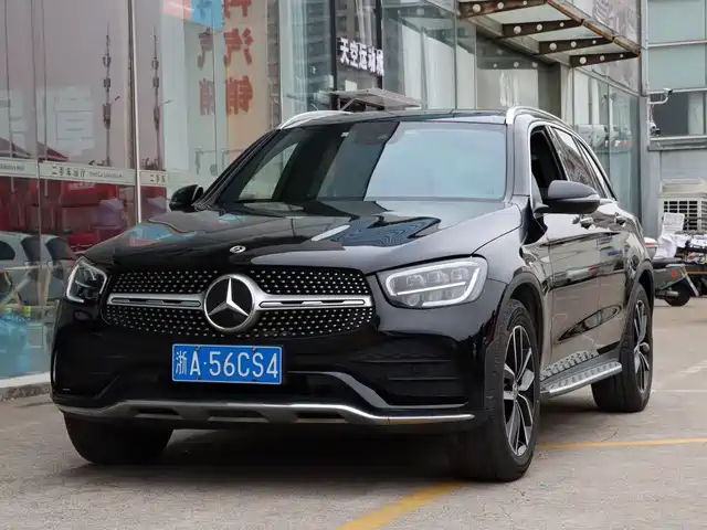 MERCEDES-BENZ GLC