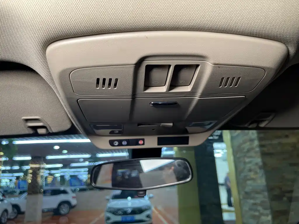 Buick Envision Plus — миниатюра 12