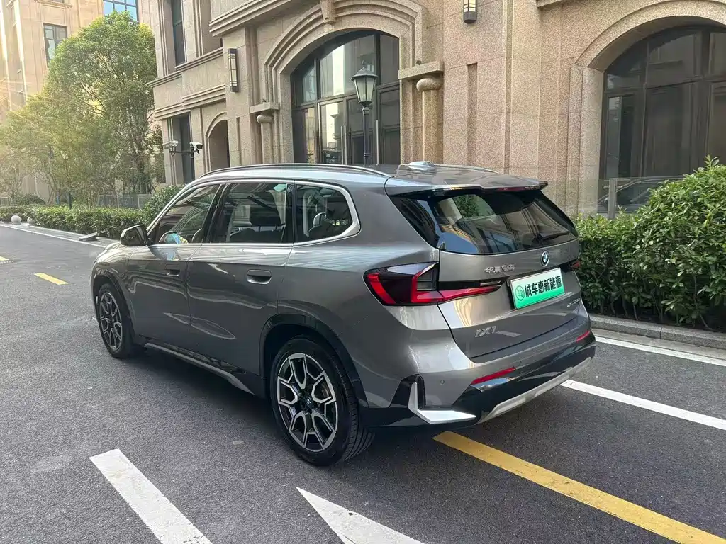 BMW iX1 — миниатюра 14