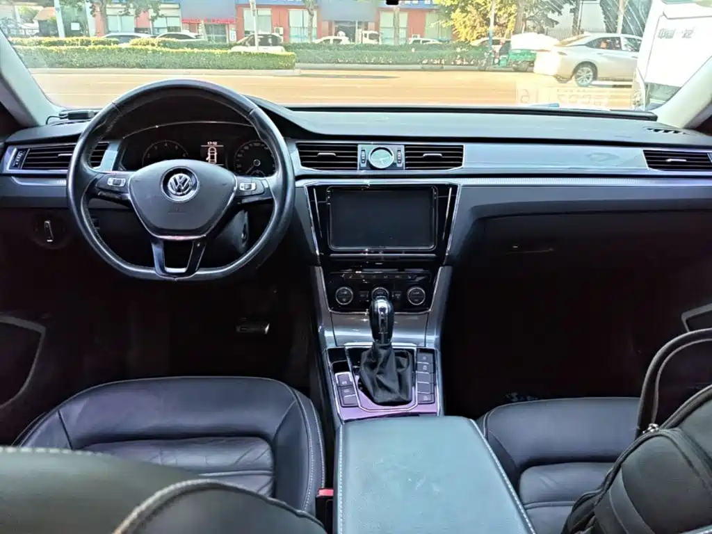 Volkswagen Passat — миниатюра 10