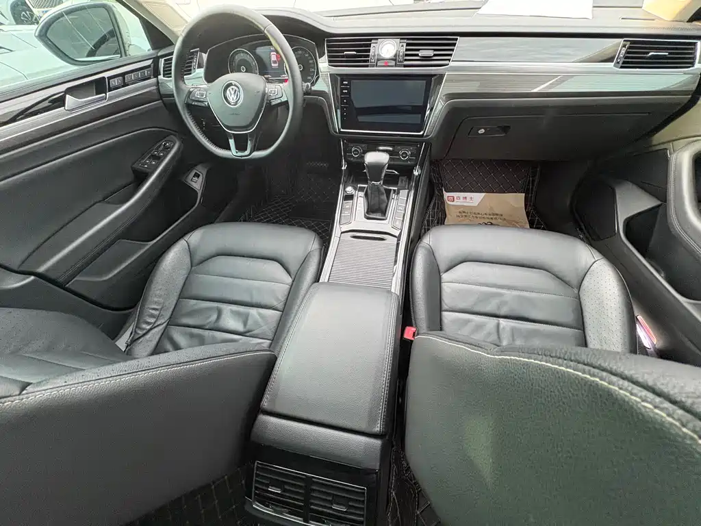 Volkswagen Phideon — миниатюра 10