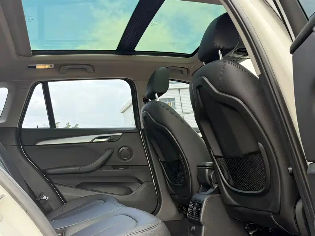 BMW X1 — миниатюра 12