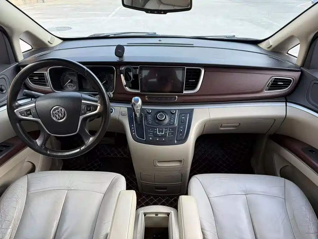 Buick GL8 — миниатюра 9