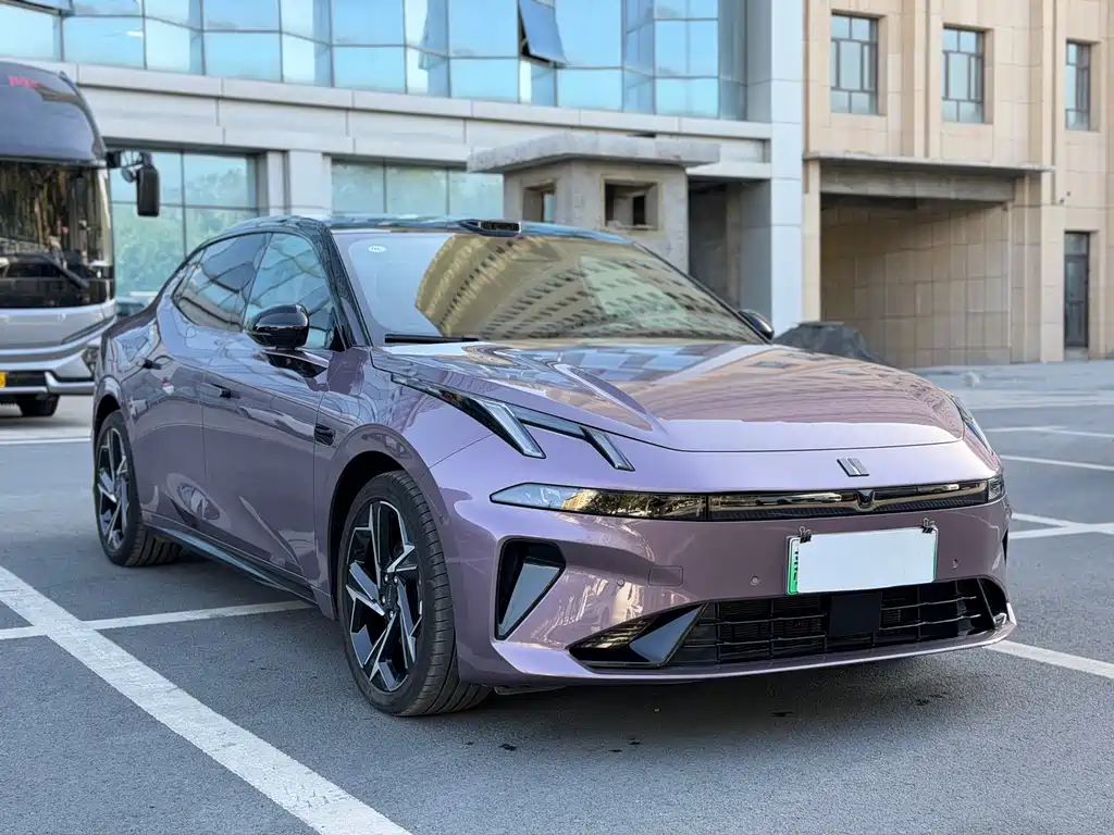 Lynk & Co 07 EM-P — миниатюра 3