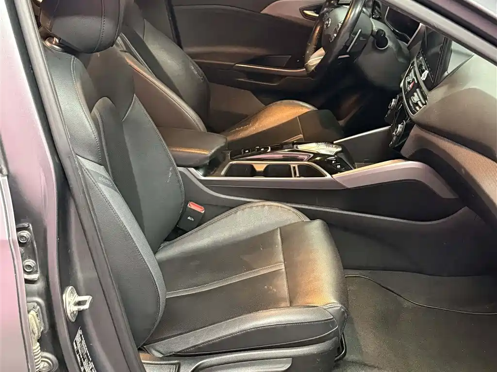 Hyundai Fista EV — миниатюра 10
