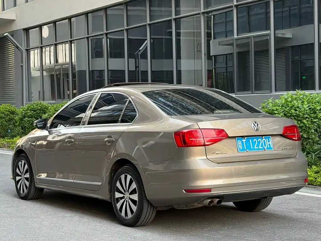Volkswagen Sagitar — миниатюра 5
