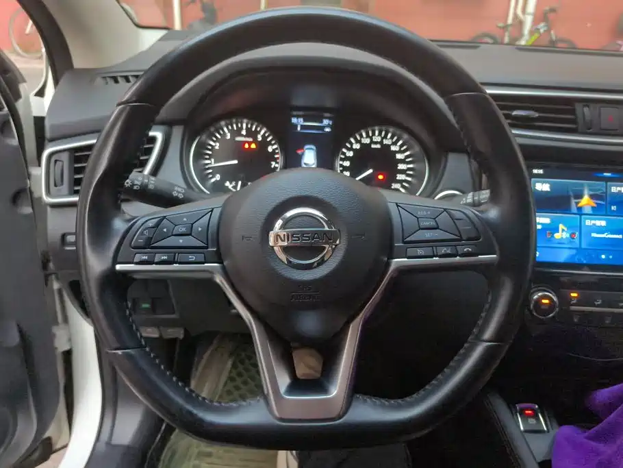 Nissan Qashqai — миниатюра 15