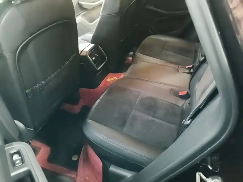 Porsche Macan — миниатюра 17