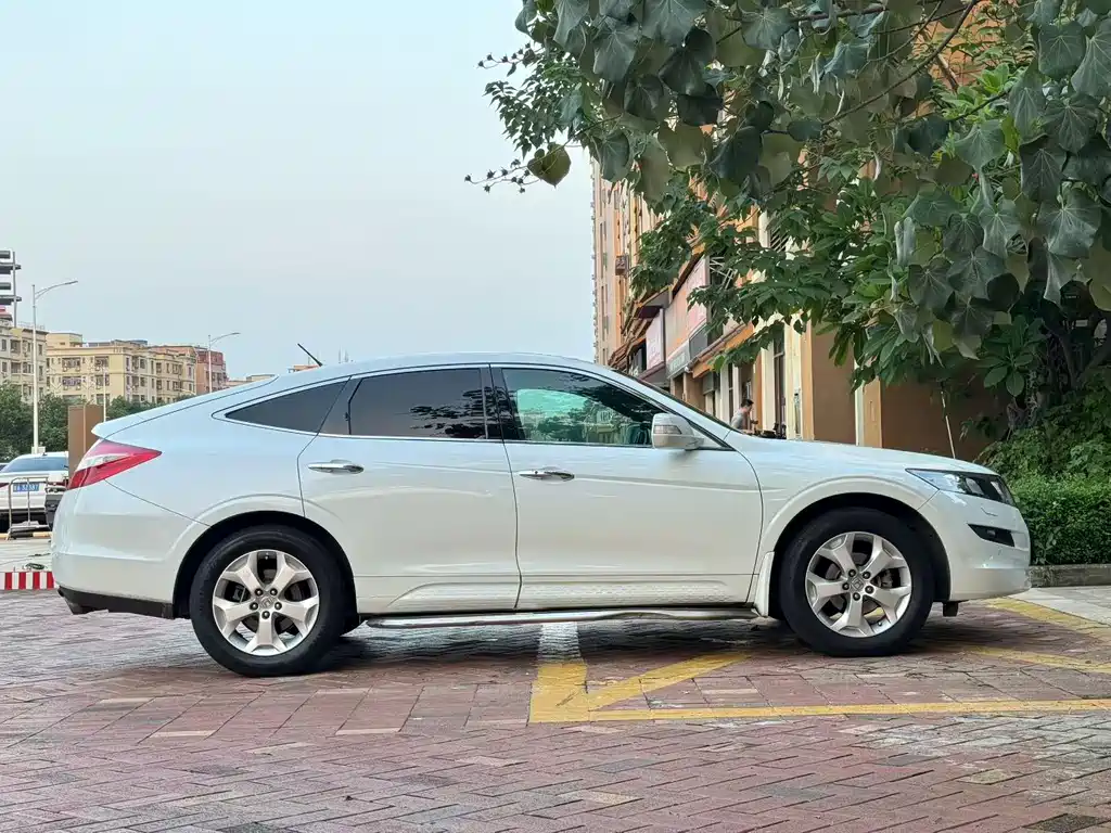 Honda Crosstour — миниатюра 9