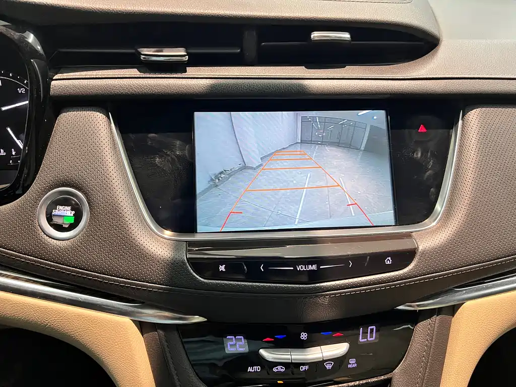 Cadillac XT5 — миниатюра 7