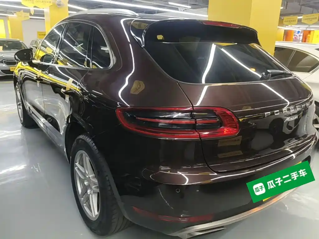 Porsche Macan — миниатюра 5