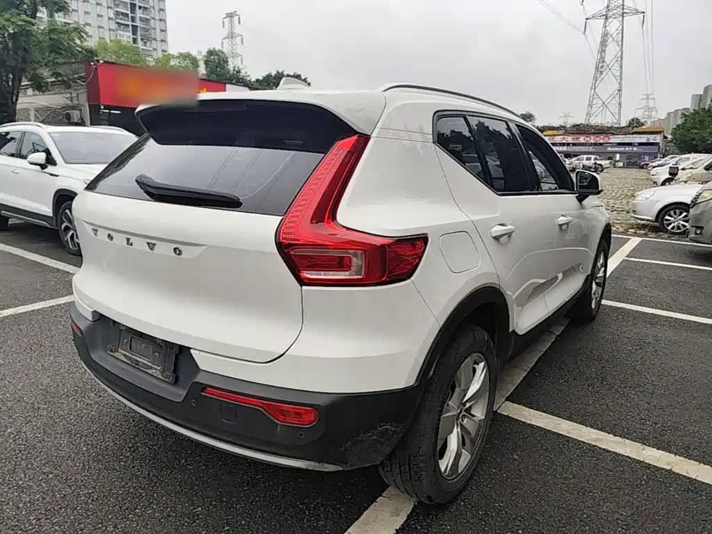 Volvo XC40 — миниатюра 7