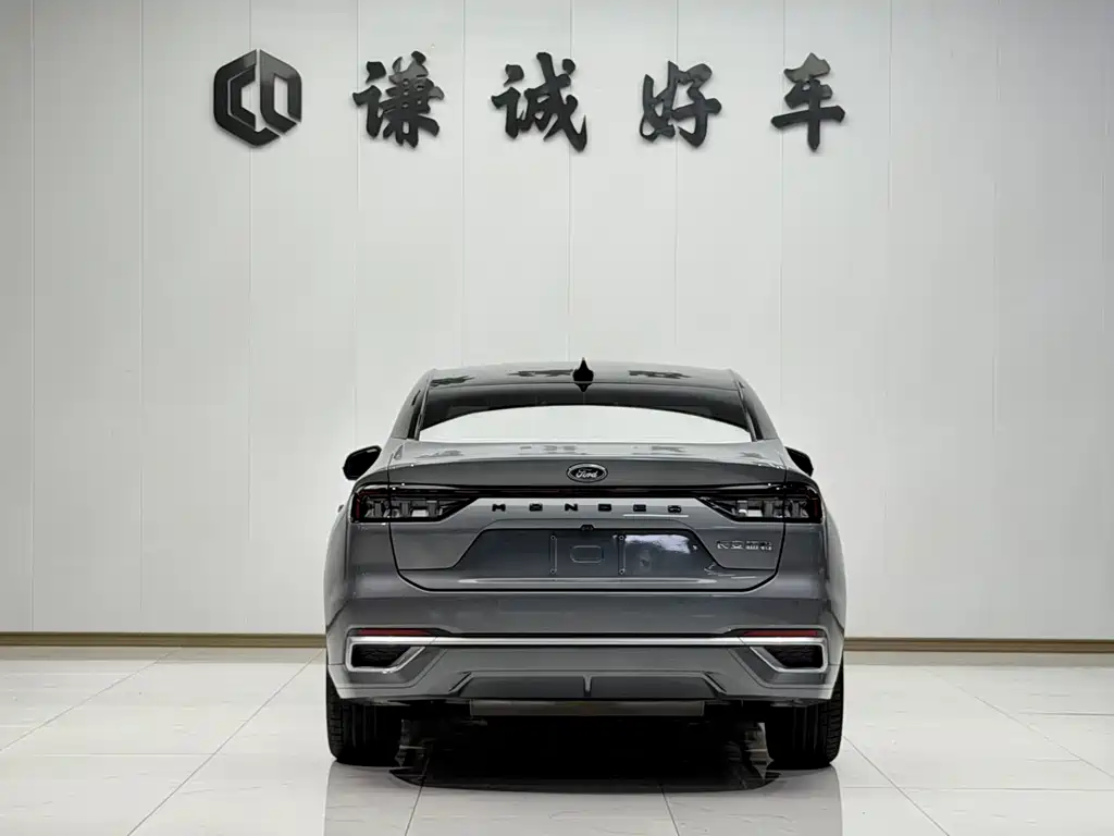 Ford Mondeo — миниатюра 6