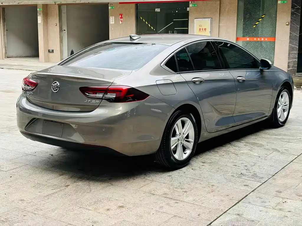 Buick Regal — миниатюра 9