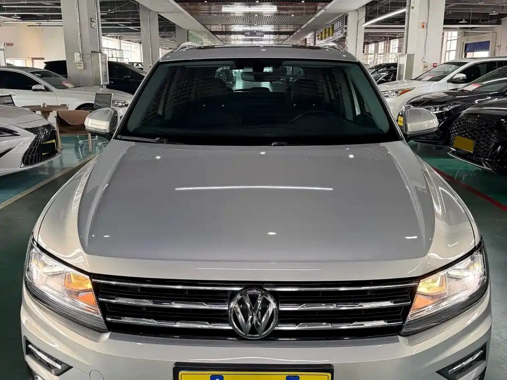 Volkswagen Tiguan L — миниатюра 7