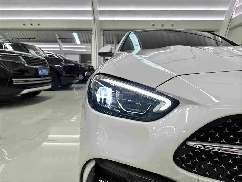 Mercedes-Benz C-Class — миниатюра 34