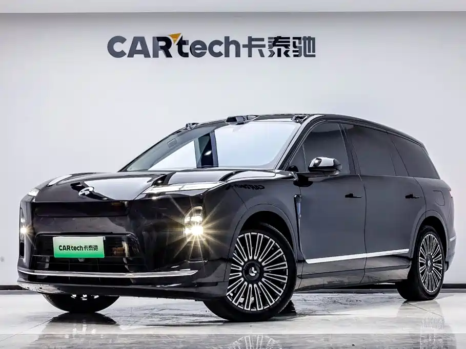 NIO ES8