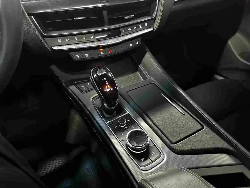 Cadillac CT5 — миниатюра 9