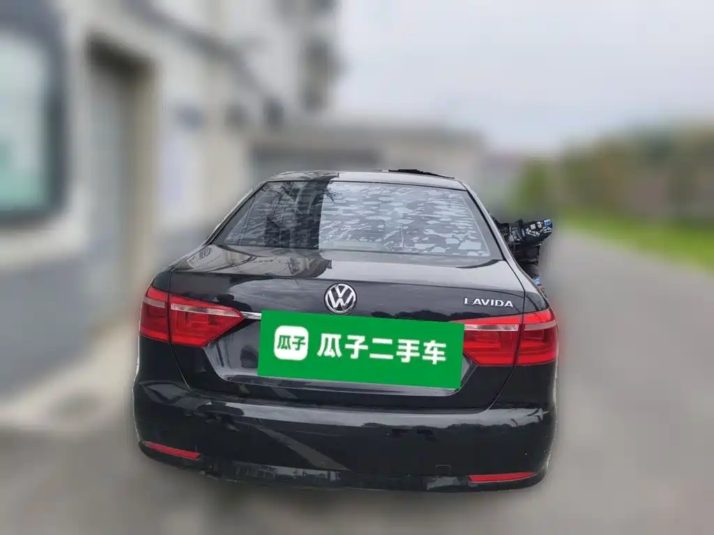 Volkswagen Lavida — миниатюра 4
