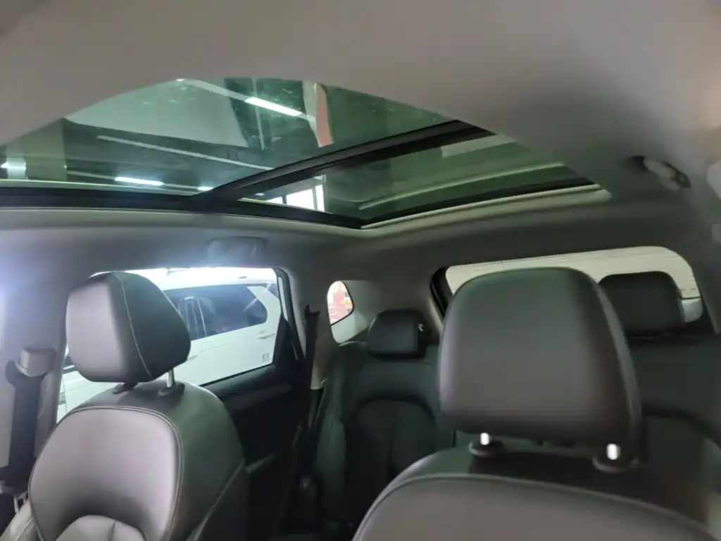 Roewe RX5 — миниатюра 18