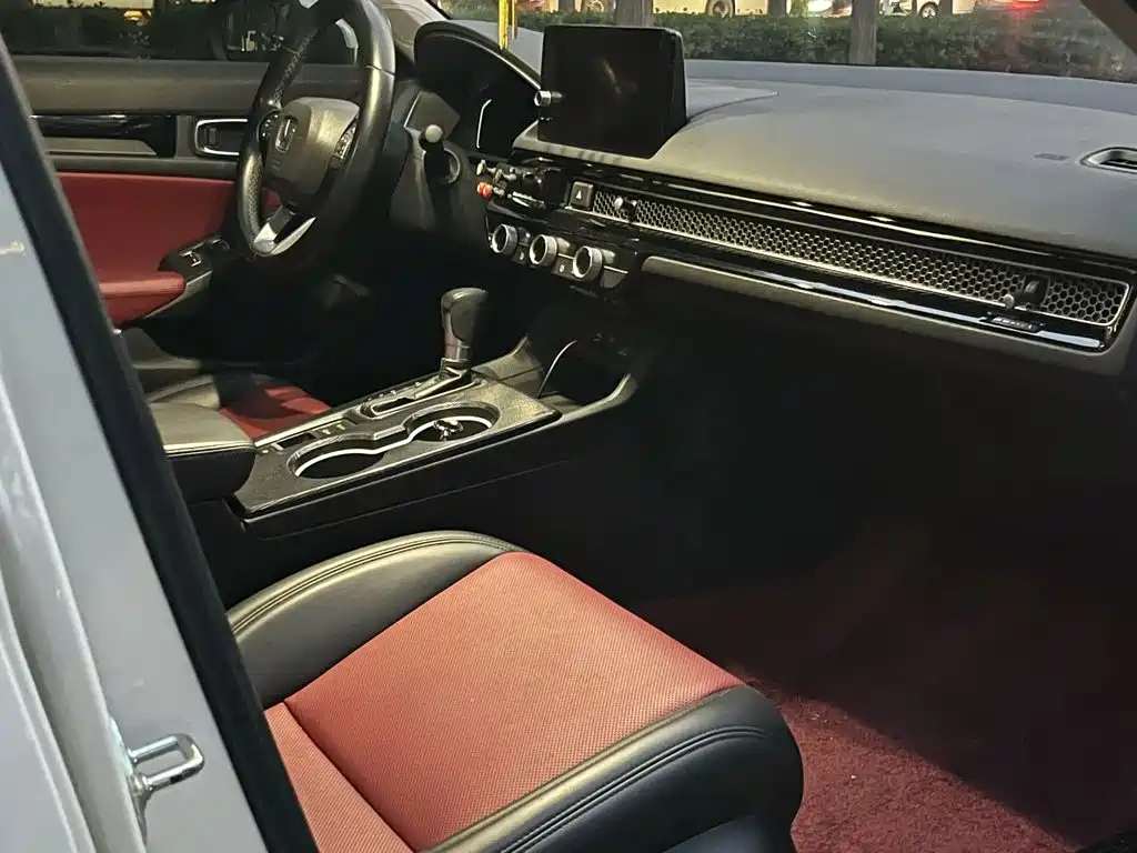 Honda Civic — миниатюра 7