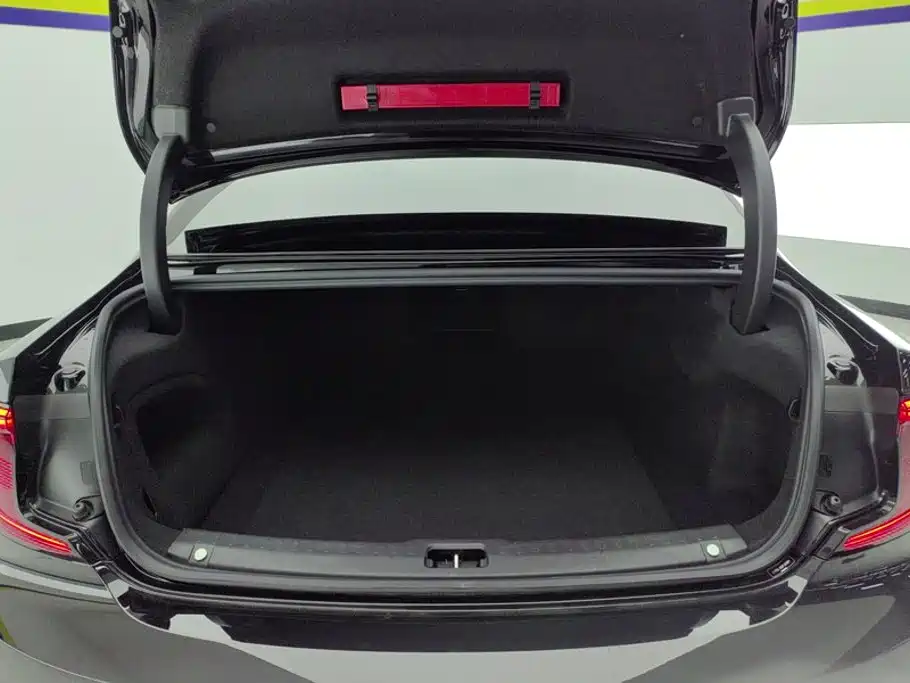 Volvo S90 — миниатюра 4