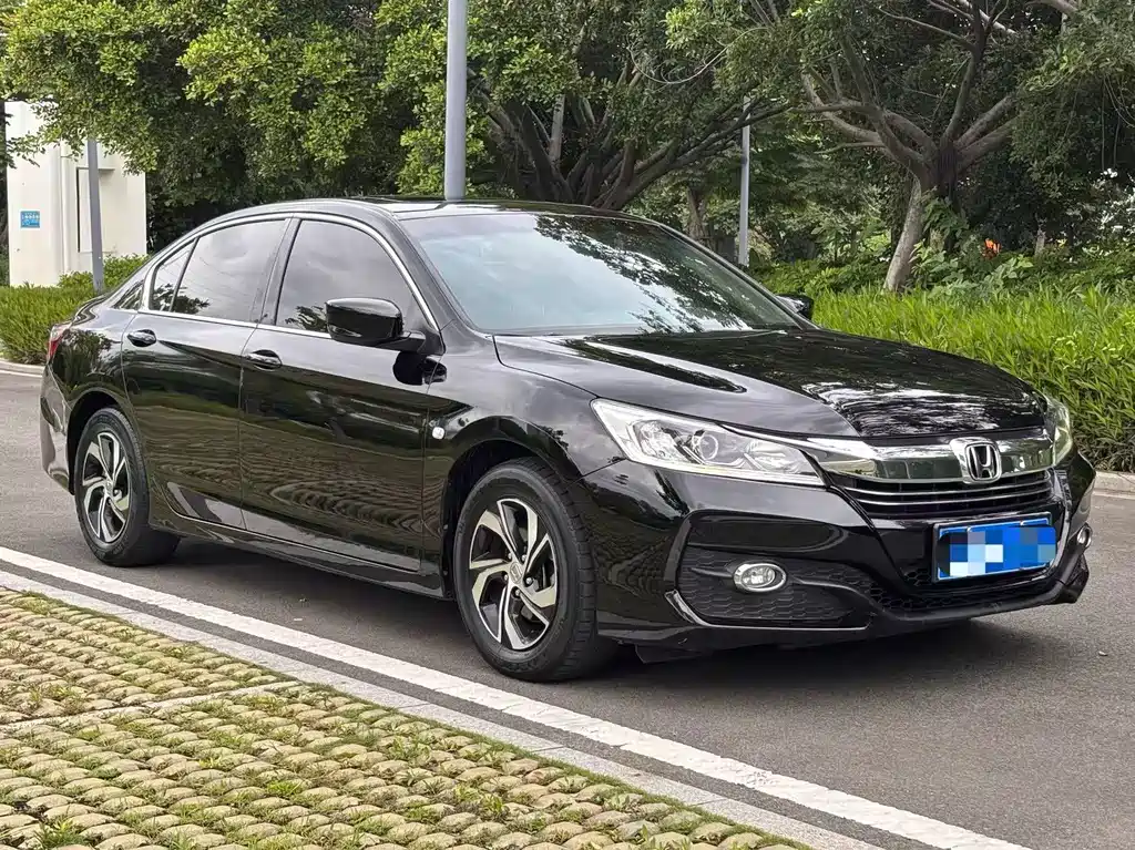Honda Accord 2016 2.0L Elite