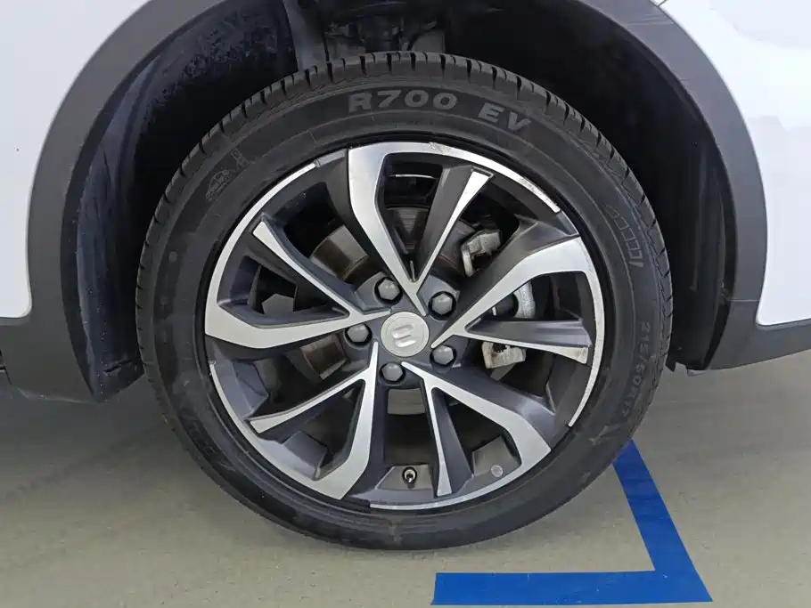 Geely Emgrand GS — миниатюра 6