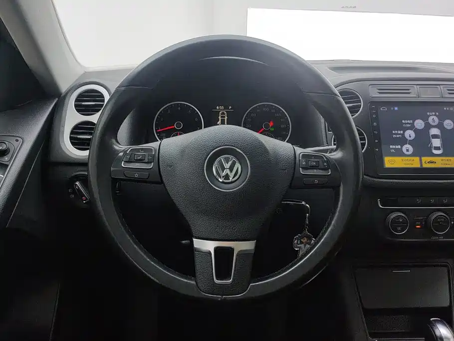 Volkswagen Tiguan — миниатюра 15