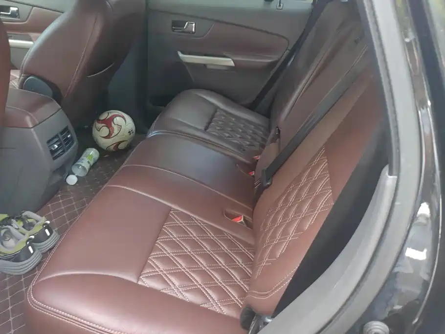 Ford Edge (Import) — миниатюра 11