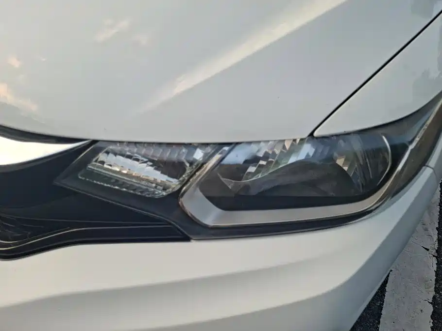 Honda Fit — миниатюра 5
