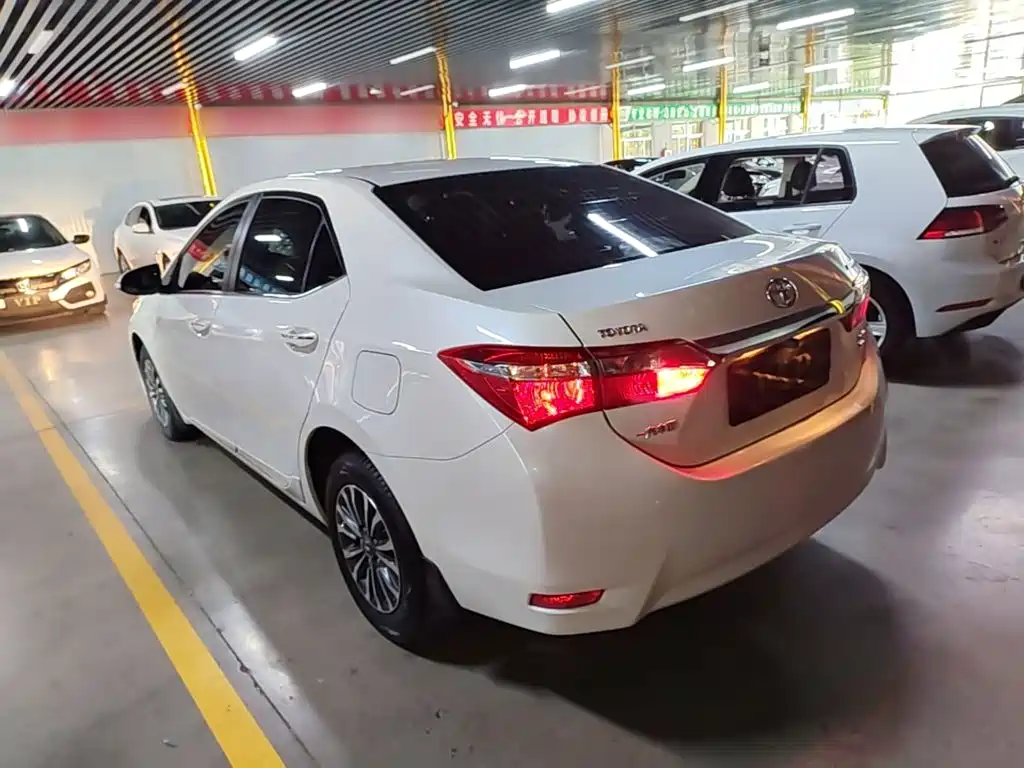 Toyota Corolla — миниатюра 5