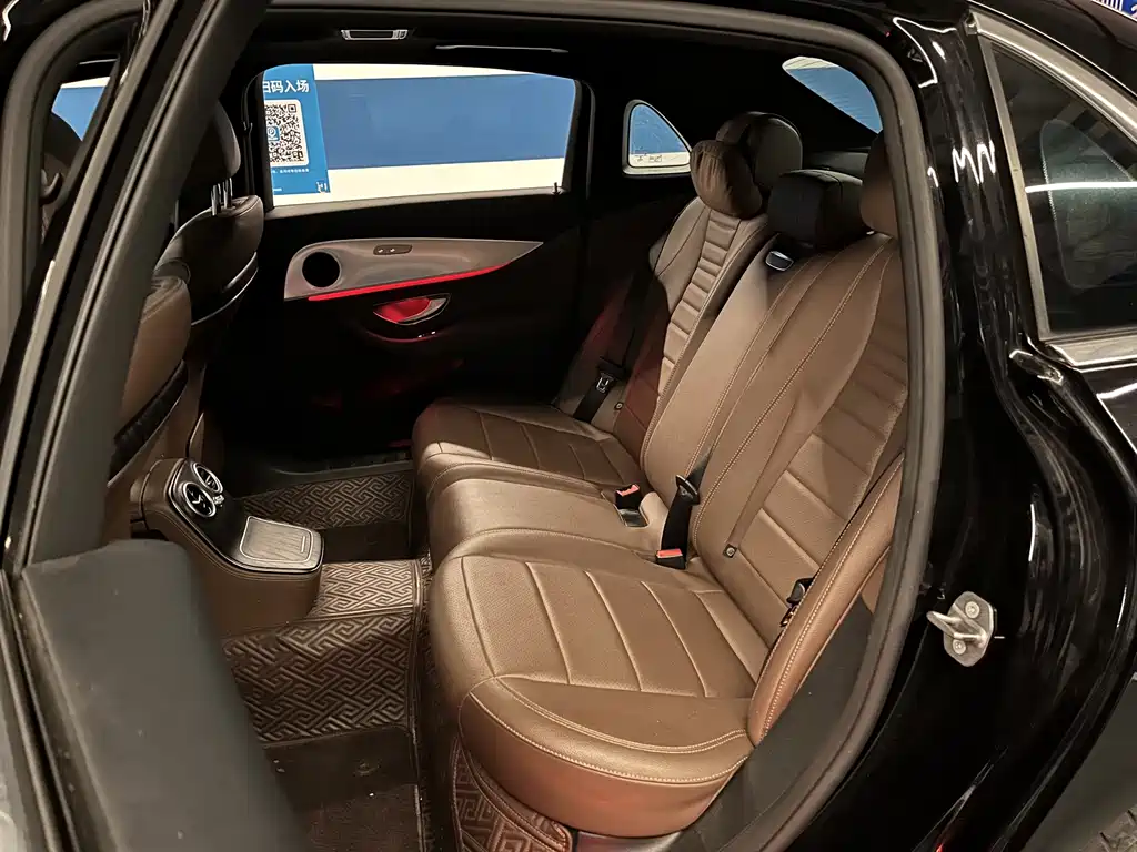 Mercedes-Benz E-Class — миниатюра 12