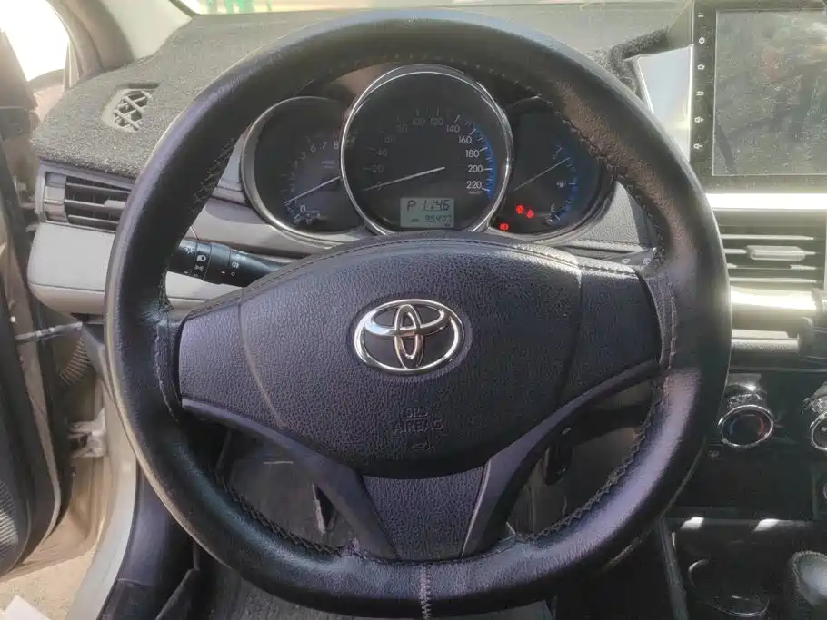 Toyota Vios FS — миниатюра 15