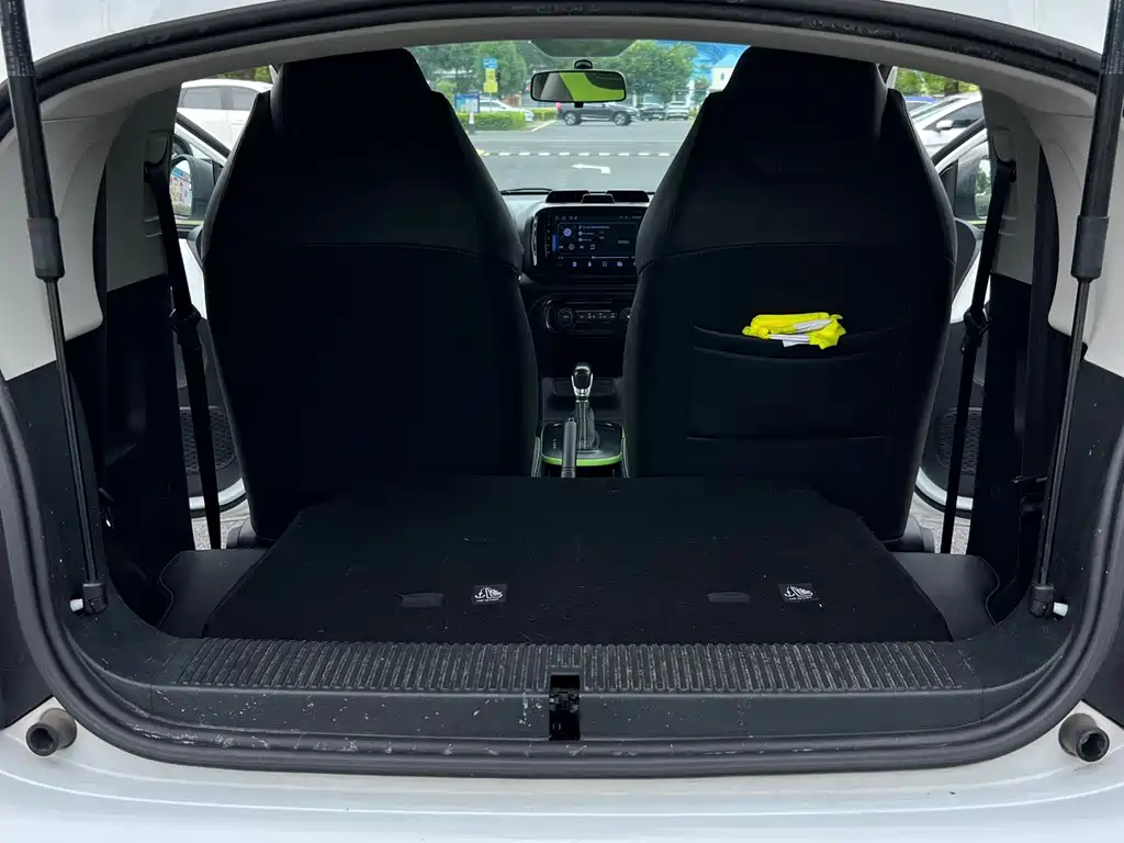 Roewe Clever — миниатюра 15
