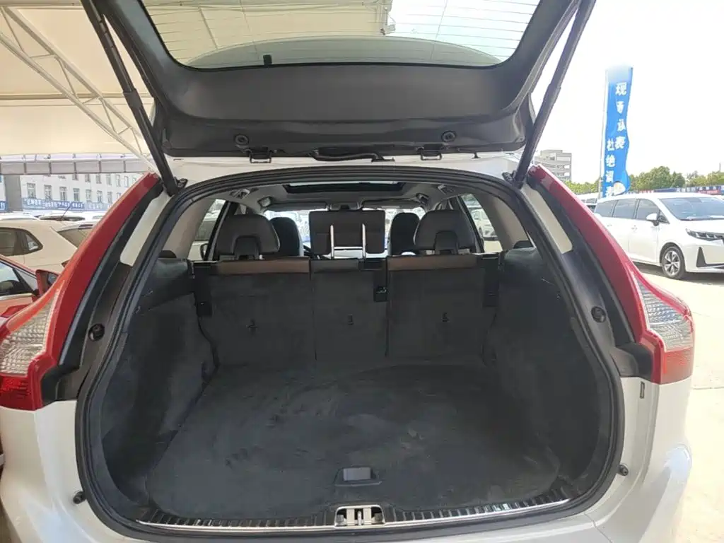Volvo XC60 — миниатюра 19