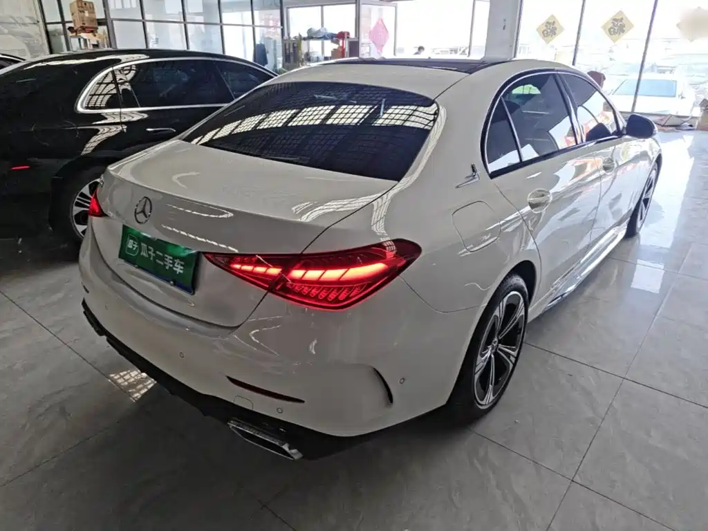Mercedes-Benz C-Class — миниатюра 7