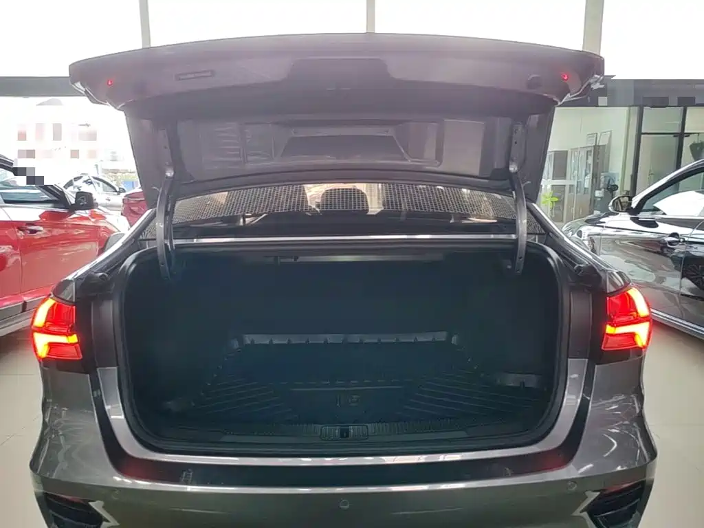 Roewe i5 — миниатюра 19