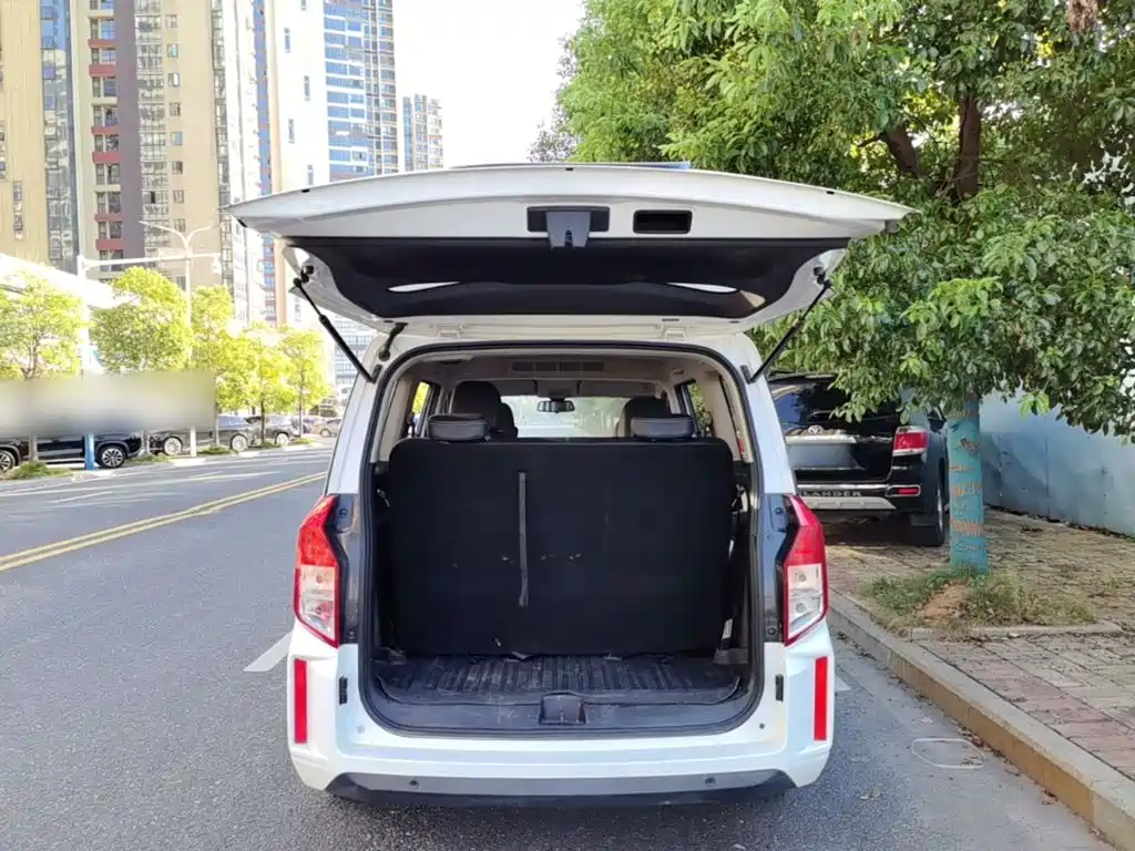Wuling Hongguang PLUS — миниатюра 19