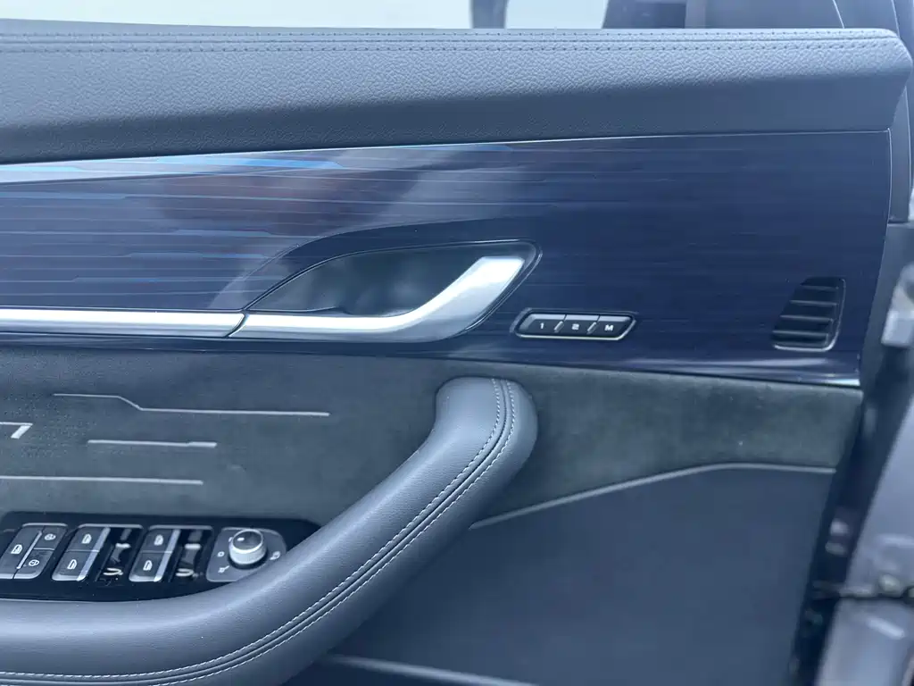 Geely Xingyue L — миниатюра 14