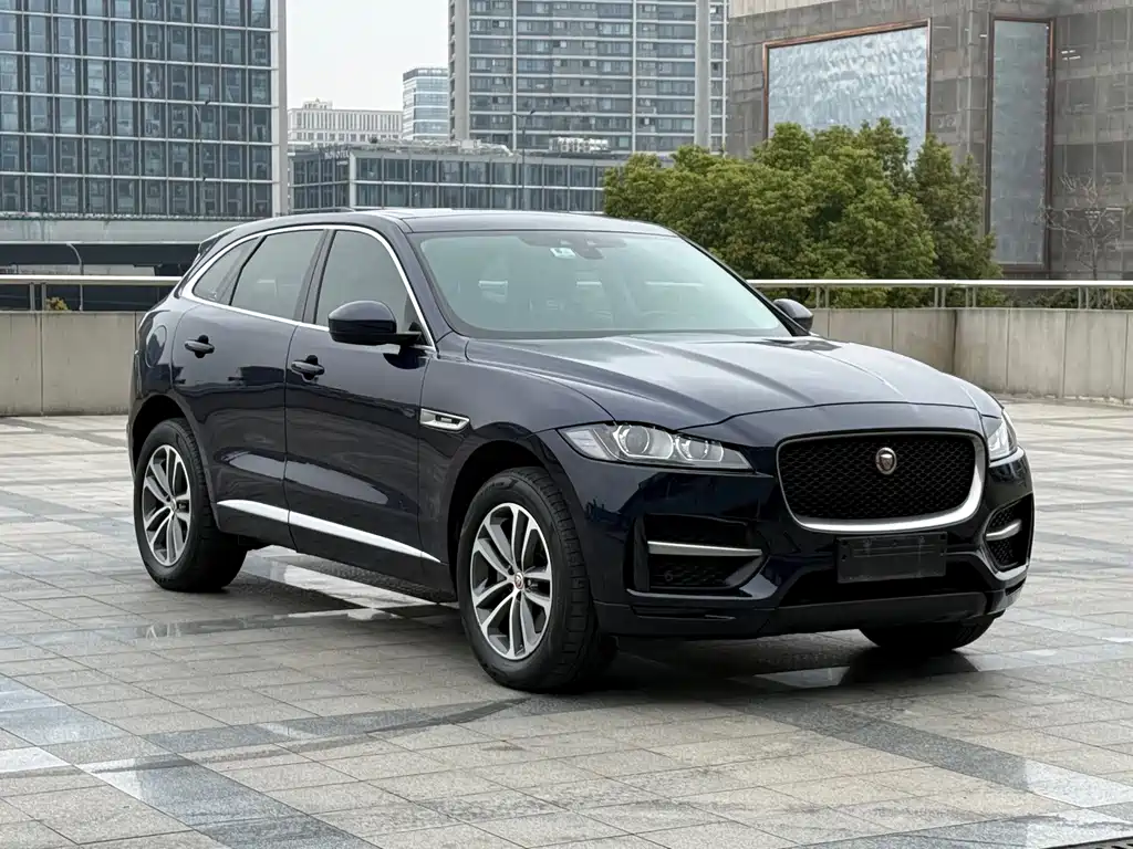 Jaguar F-PACE 3.0 SC 4WD R-Sport Sport Edition, фото 3