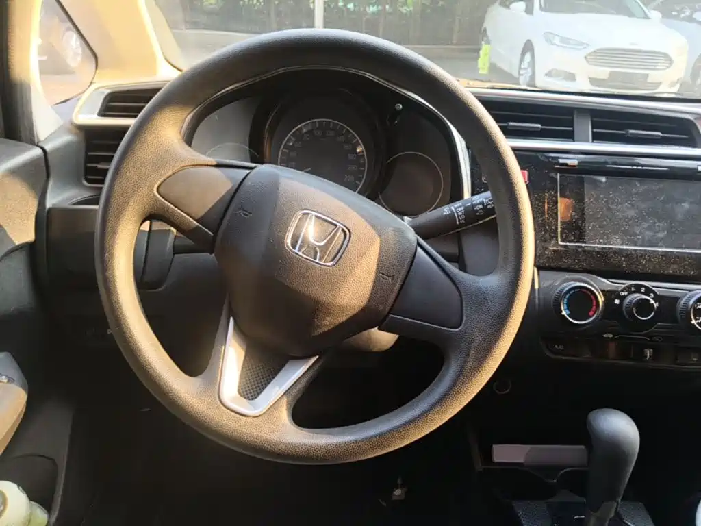 Honda Fit — миниатюра 11