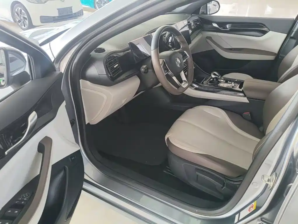 BYD Qin PLUS — миниатюра 16