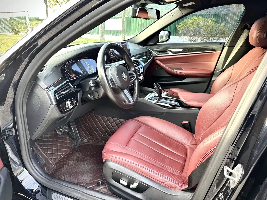 BMW 5 Series — миниатюра 6