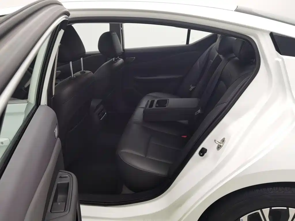 Nissan Teana — миниатюра 15
