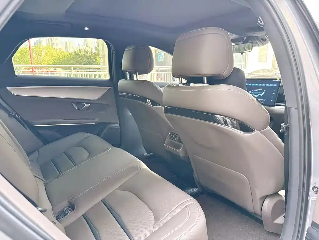 BYD Han — миниатюра 12